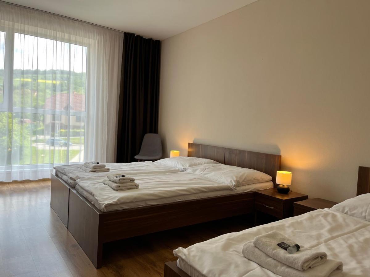 Hotel Arena Brumov Bagian luar foto