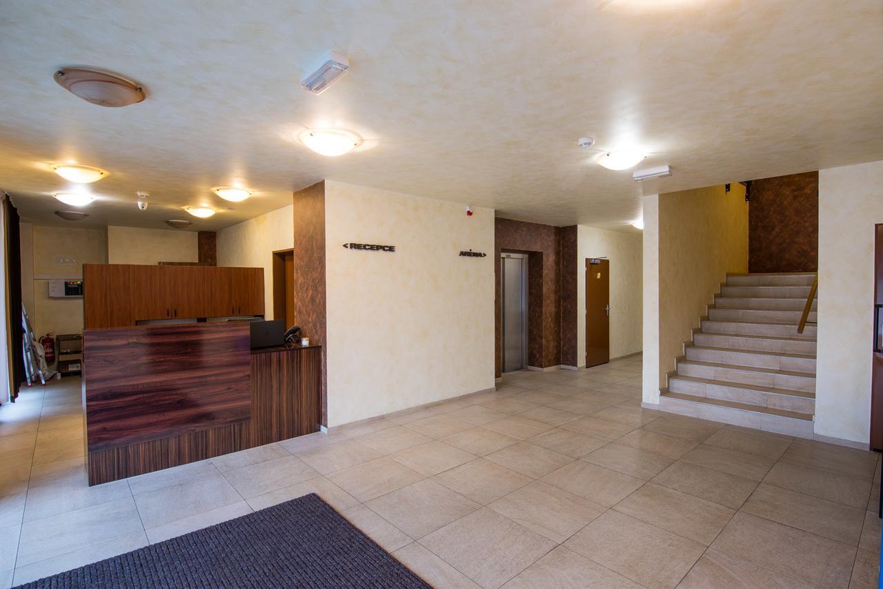 Hotel Arena Brumov Bagian luar foto